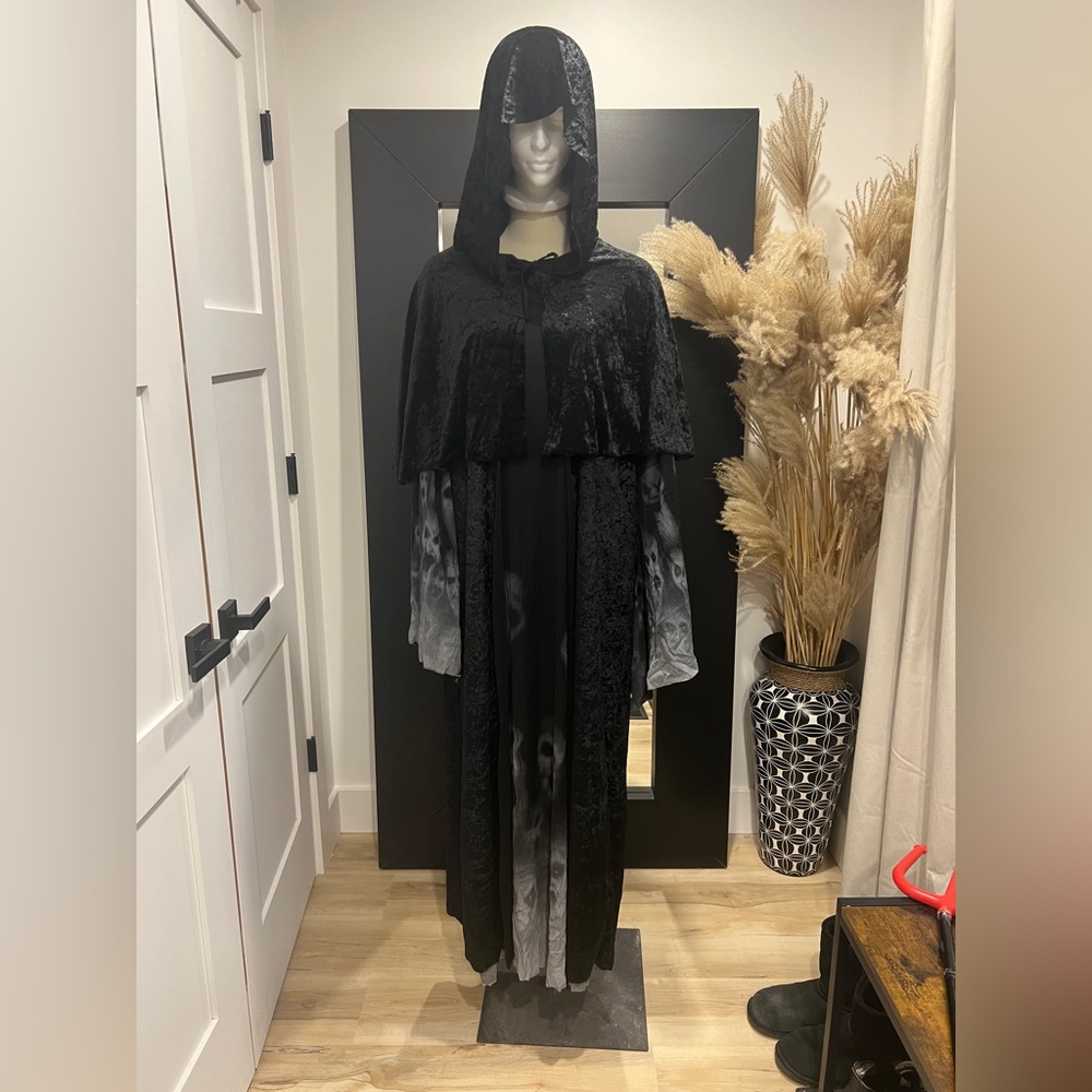 Ghostly Hooded Cloak Costume O/S